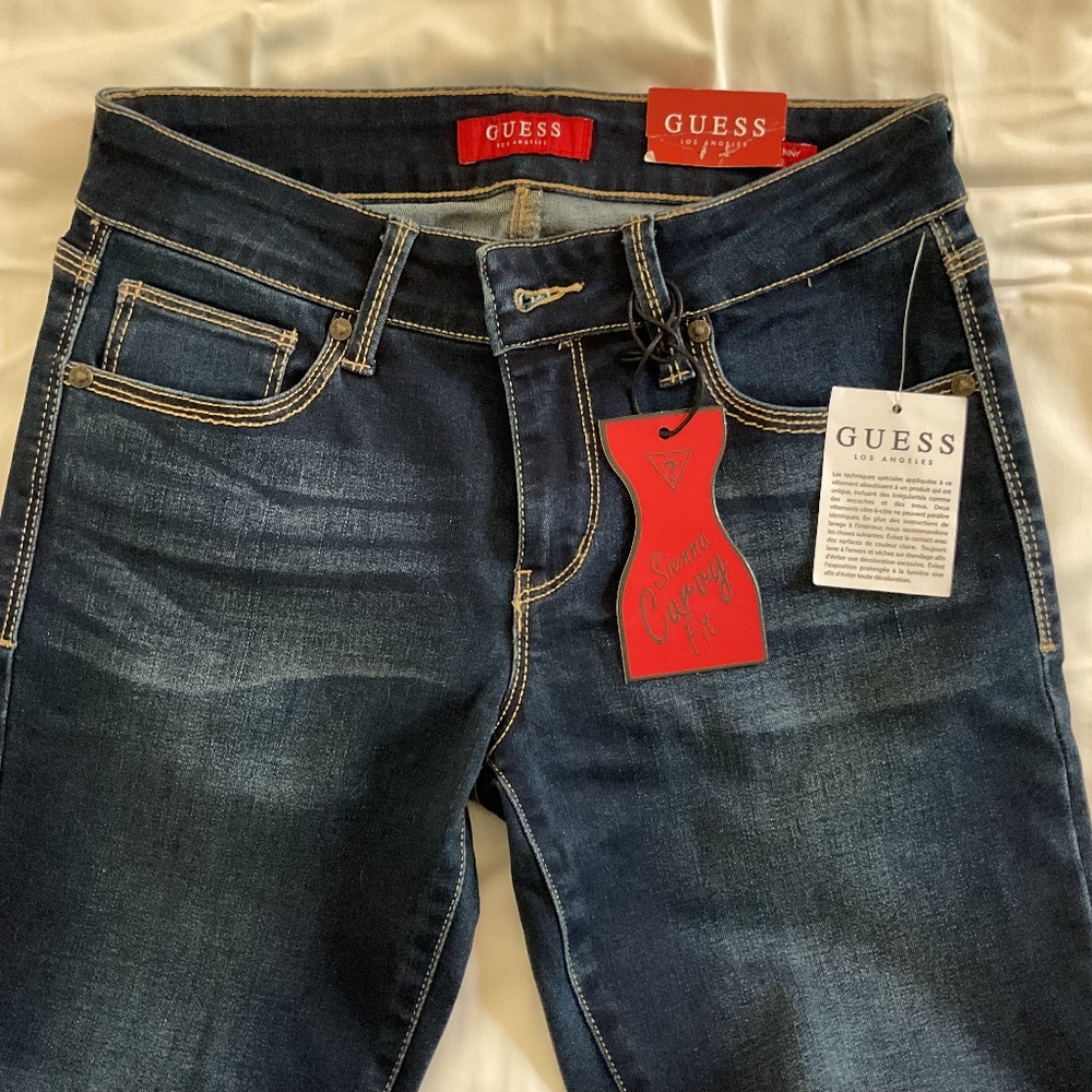 GUESS Sienna Curvy Jeans NWT